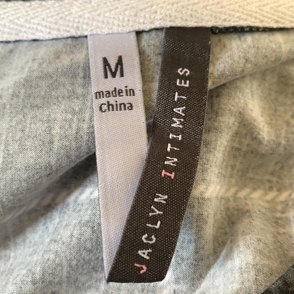 Jaclyn Smith Intimates New With Tags 2 Piece Set Size Medium Window Pane Print - Picture 7 of 10